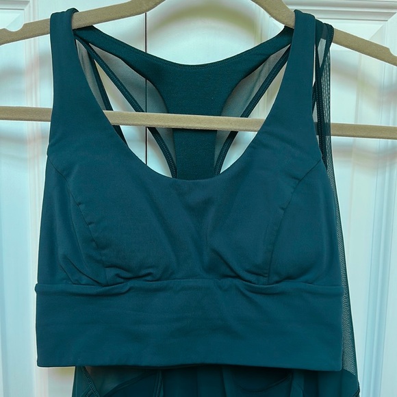 NWOT Lululemon Twist Around Tank Teal 2 in 1 Built in Bra - Picture 7 of 9